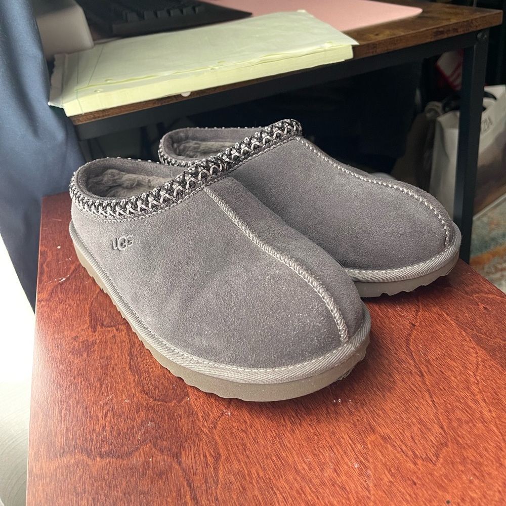 UGG TASMANS